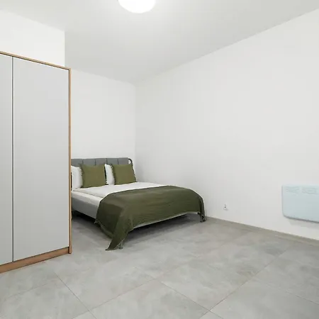 Slowackiego Bright Close To Mtp By Renters Daire Poznan