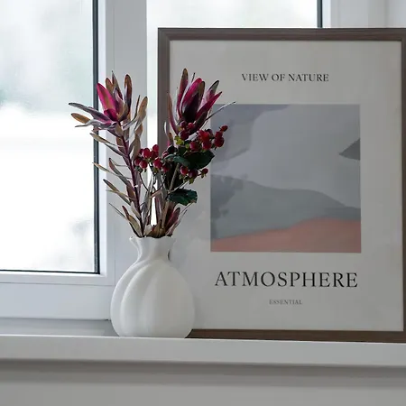 Апартаменти Slowackiego Bright Close To Mtp By Renters Познань