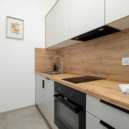 Slowackiego Bright Close To Mtp By Renters