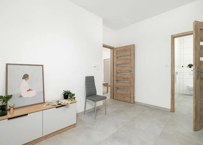 Slowackiego Bright Close To Mtp By Renters Apartman *